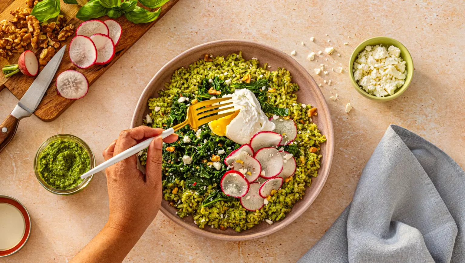 Arugula and Rice Walnut Pesto Bowl